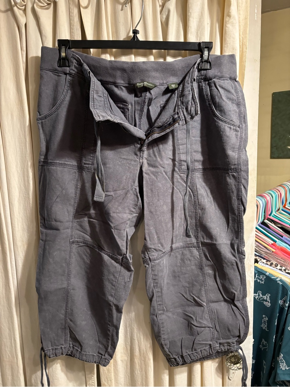 Women’s Gray Casual Drawstring Capris